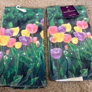 NWT Set of 2 Blossoms & Blooms Watercolor Spring Tulip Kitchen Towels